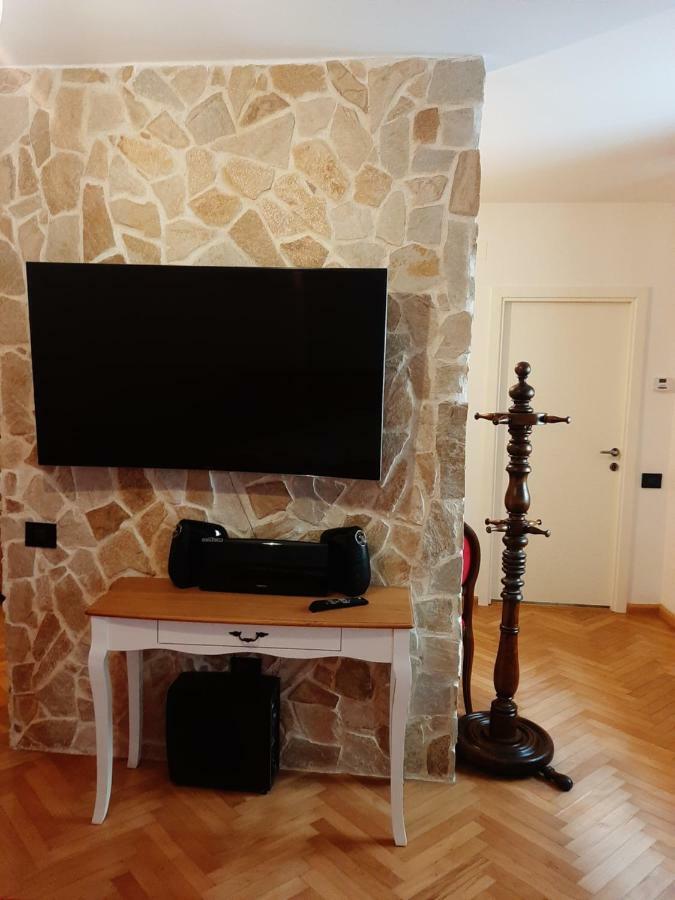 Apartament Luky10 Braszów Zewnętrze zdjęcie